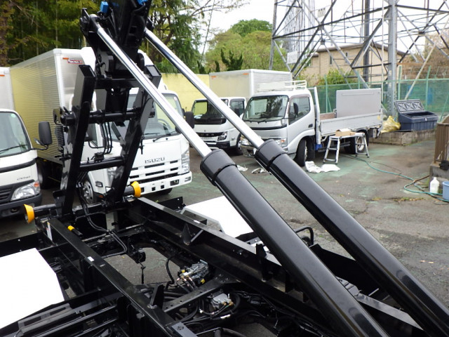 三菱ふそう ファイター 中型 コンテナ専用車 2KG-FK72F(104854) 10枚目
