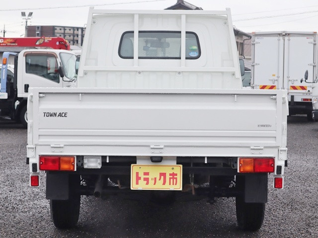 トヨタ タウンエース 小型 平ボディ DBF-S402U(109950) 6枚目