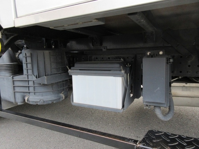 Nissan atlas Small Box body SKG-TZ2F24(6673) 21枚目