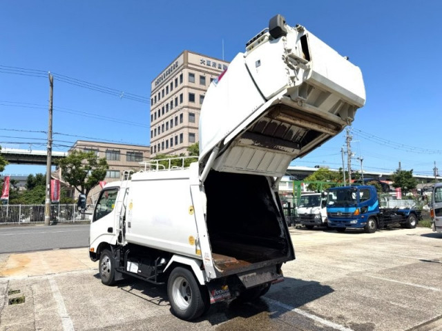日野 デュトロ 小型 塵芥車（プレス式） 2RG-XZU605X(110404) 8枚目