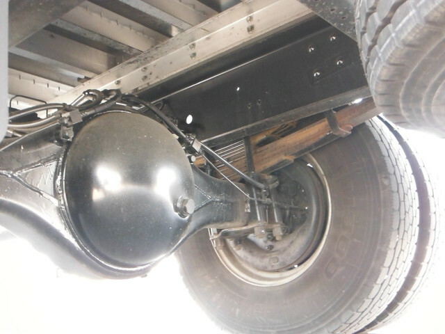 UDトラックス（日産） コンドル 中型 バン TKG-MK38L(8569) 8枚目