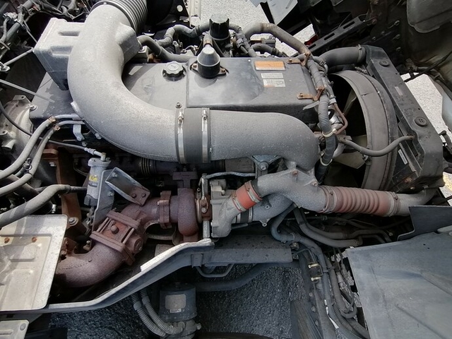 UDトラックス（日産） クオン 大型 トラクタ AKG-GK4XAB(5650) 50枚目