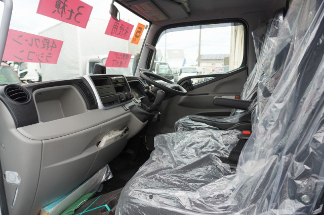 三菱ふそう キャンター 小型 平ボディ（クレーン付） 2RG-FEAV0(105888) 38枚目