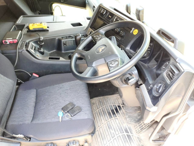 三菱ふそう スーパーグレート 大型 コンテナ専用車 2KG-FV70HY(110749) 12枚目
