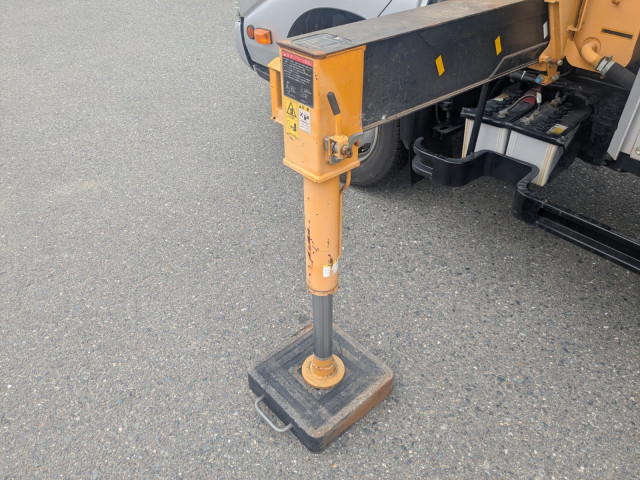 日野 デュトロ 小型 平ボディ（クレーン付） TPG-XZU655M(110317) 25枚目