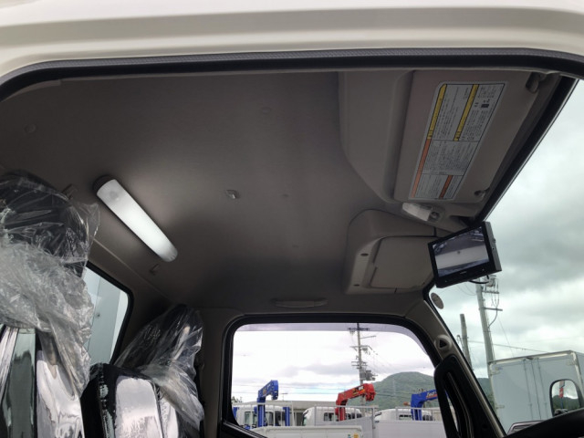 Mitsubishi Fuso canter Small Freezer box_body 2RG-FEAV0(107652) 83枚目
