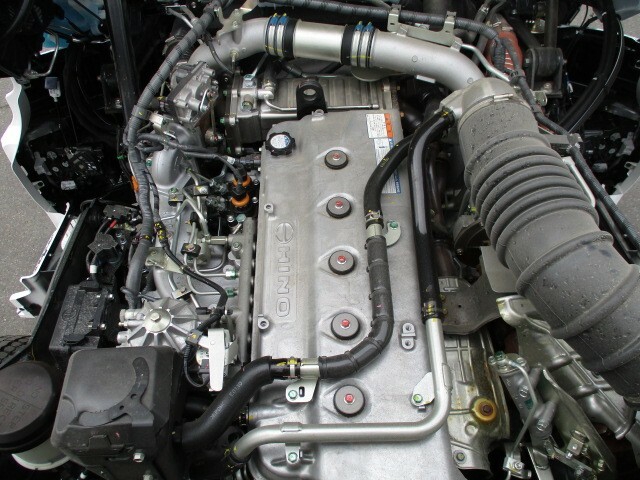 日野 プロフィア 大型 ウィング 2PG-FW1AHG(6744) 10枚目