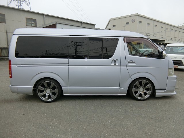 トヨタ レジアスエース 小型 バン CBF-TRH211K(79819) 8枚目