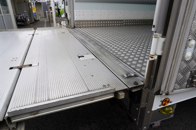 日野 レンジャー 中型 冷蔵冷凍バン 2KG-FD2ABA(107421) 26枚目