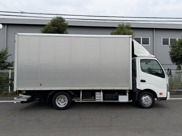 日野 デュトロ 小型 バン 2RG-XZU710M(113163) 5枚目