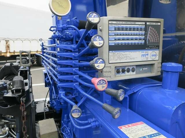 日野 レンジャー 増トン 平ボディ（クレーン付） BDG-FE8JLWG(36812) 8枚目