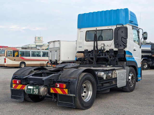 UDトラックス（日産） クオン 大型 トラクタ 2PG-GK5AAD(113903) 4枚目