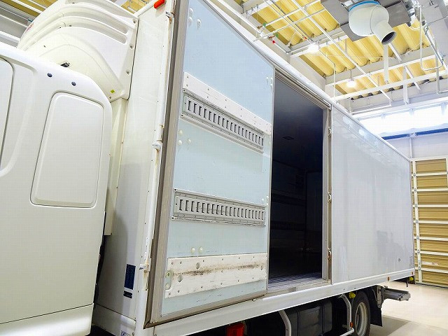 日野 レンジャー 中型 冷蔵冷凍バン 2KG-FD2ABG(85753) 30枚目