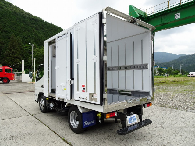 三菱ふそう キャンター 小型 冷蔵冷凍バン 2RG-FBAV0(107589) 6枚目