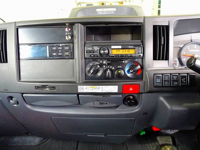 いすゞ エルフ 小型 冷蔵冷凍バン 2RG-NHR88AN(111635) 10枚目