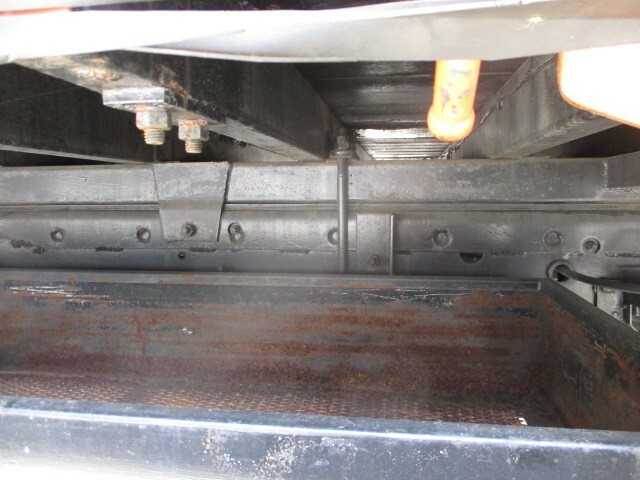 UDトラックス（日産） コンドル 中型 平ボディ（クレーン付） BDG-MK37D(9295) 21枚目