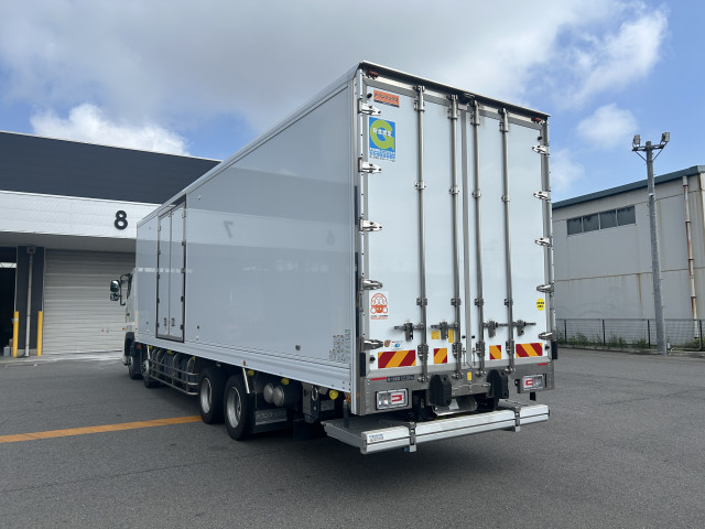 日野 プロフィア 大型 冷蔵冷凍バン 2DG-FW1AHC(111576) 5枚目