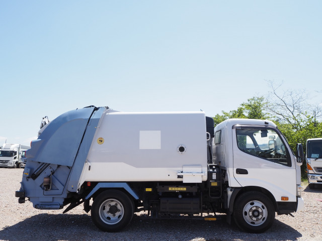 日野 デュトロ 小型 塵芥車（プレス式） TPG-XZU600X(109523) 6枚目