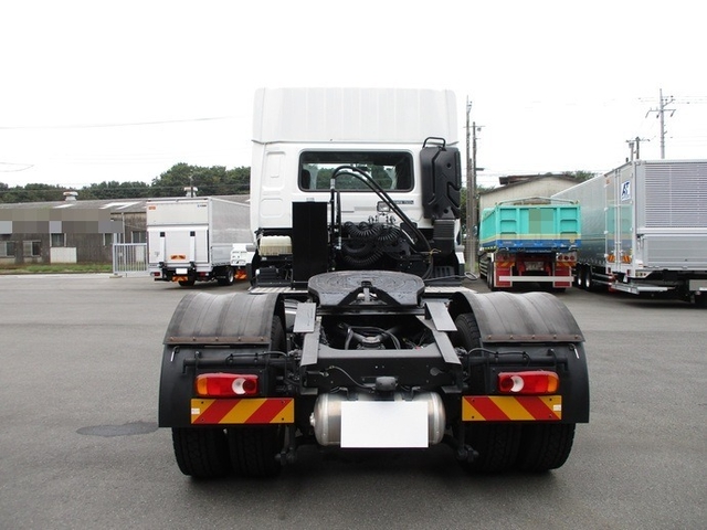 UDトラックス（日産） クオン 大型 トラクタ 2PG-GK5AAB(9622) 5枚目