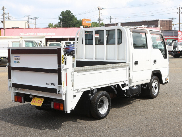 いすゞ エルフ 小型 Wキャブ TRG-NHR85A(109372) 2枚目