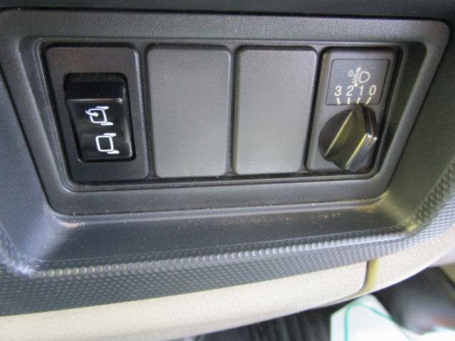 日産自動車 アトラス 小型 バン CBF-SQ2F24(109814) 34枚目