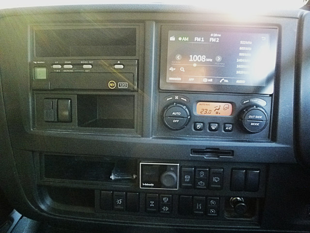いすゞ ギガ 大型 ウィング 2PG-CYJ77D(113110) 26枚目