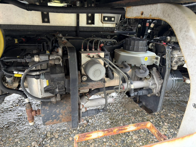 日野 レンジャー 中型 ウィング FD2AB-102711(111901) 34枚目