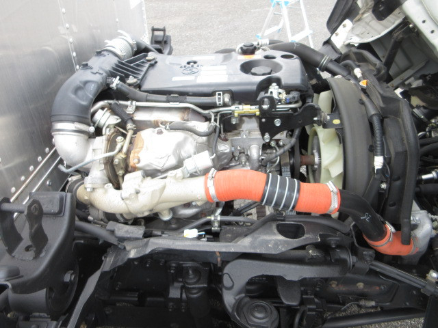いすゞ エルフ 小型 バン TRG-NLR85AN(109809) 31枚目