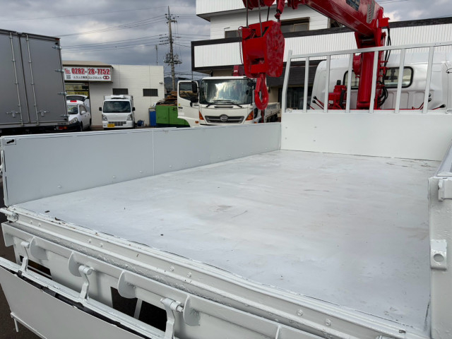三菱ふそう キャンター 小型 平ボディ（クレーン付） KK-FE83EEN(113245) 13枚目