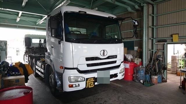 UDトラックス（日産） クオン 大型 トラクタ PKG-GK4XAB(3268) 2枚目