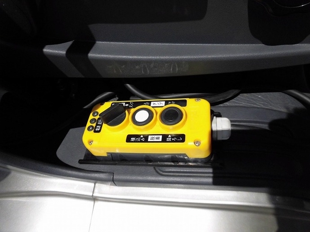 三菱ふそう ファイター 中型 コンテナ専用車 PDG-FK61F(6481) 15枚目