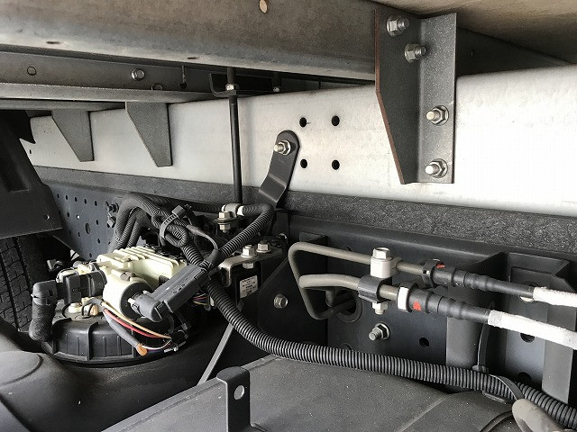 三菱ふそう キャンター 小型 バン TPG-FBA20(109355) 33枚目