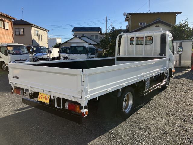日野 デュトロ 小型 平ボディ 2RG-XZU710M(112657) 3枚目