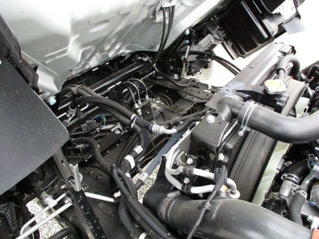 いすゞ エルフ 小型 バン 2RG-NPR88AN(6817) 6枚目