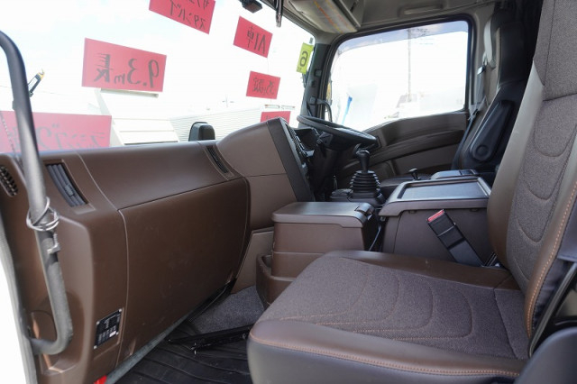いすゞ ギガ 大型 冷蔵冷凍バン 2PG-CYJ77D(108636) 46枚目