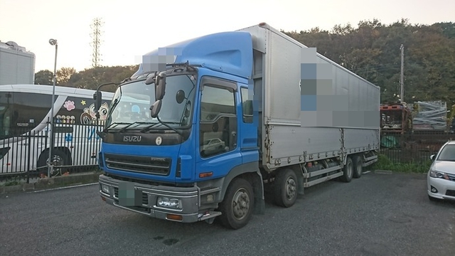 いすゞ ギガ 大型 ウィング KL-CYJ51W3(2312) 1枚目
