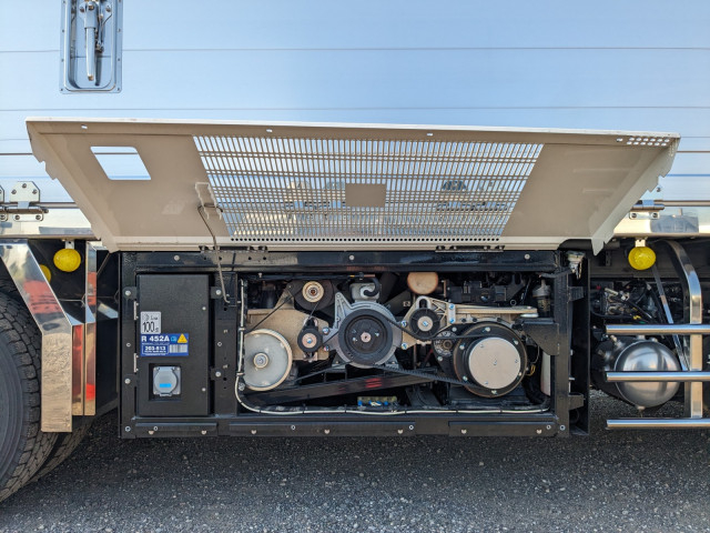 日野 プロフィア 大型 冷蔵冷凍バン 2DG-FW1AHC(112631) 38枚目