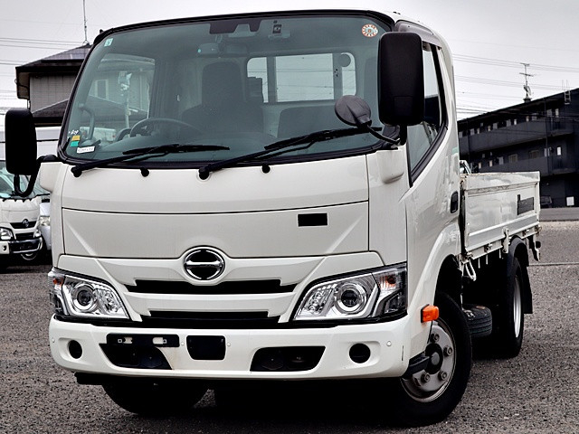 日野 デュトロ 小型 平ボディ 2RG-XZC605M(105647) 1枚目