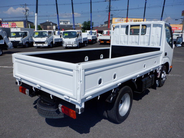 日野 デュトロ 小型 平ボディ SKG-XZU600M(112986) 2枚目
