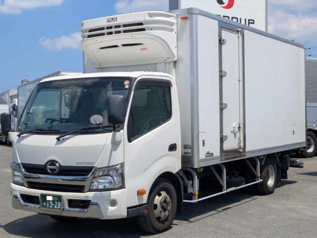 Hino dutro Small Freezer box_body TKG-XZU720M(110822) 1枚目