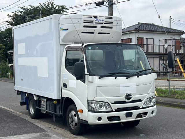 日野 デュトロ 小型 冷蔵冷凍バン 2RG-XZC605M(110637) 2枚目