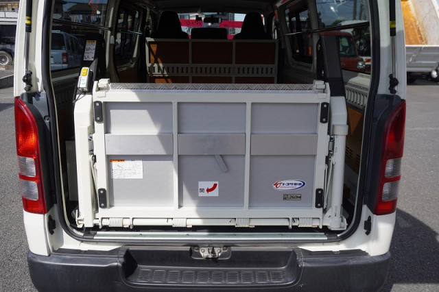 トヨタ ハイエース 小型 Translation missing: ja.item.body_keijou_enum.body_keijou_light_van CBF-TRH200V(94845) 24枚目