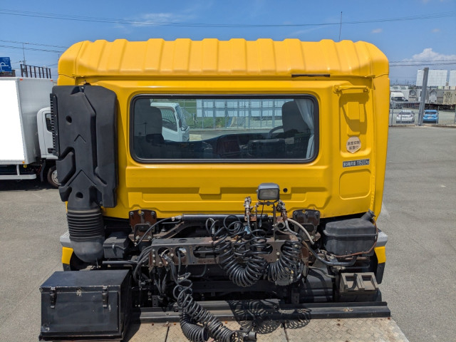 UDトラックス（日産） クオン 大型 トラクタ QPG-GK5XAB(109126) 17枚目