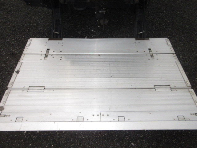 三菱ふそう キャンター 小型 バン TPG-FEA50(109755) 10枚目