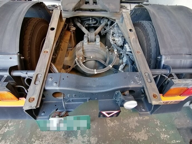 UDトラックス（日産） クオン 大型 トラクタ AKG-GK4XAB(5652) 8枚目