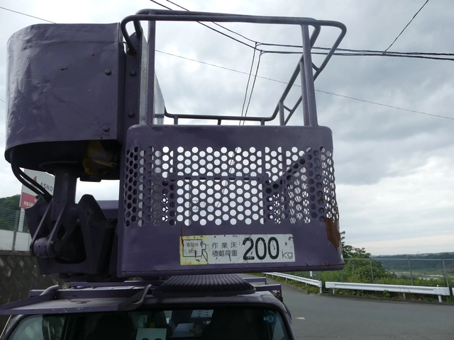 いすゞ エルフ 小型 特装車・その他 KR-NKR81E3N(106519) 8枚目