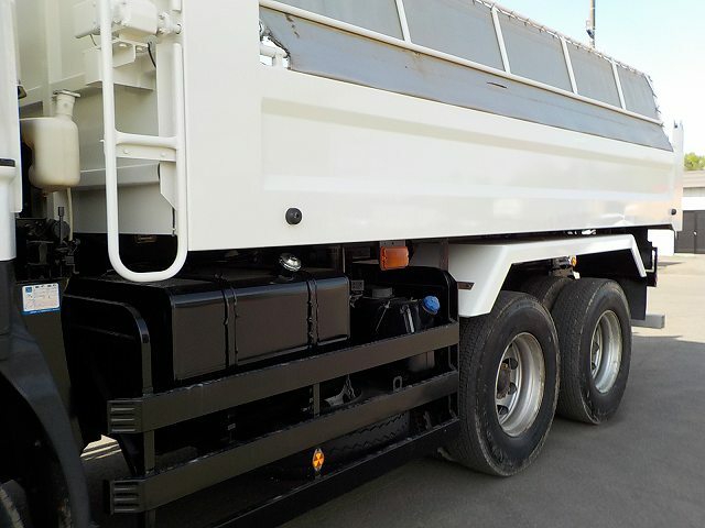 いすゞ ギガ 大型 土砂ダンプ QKG-CXZ77AT(10897) 17枚目