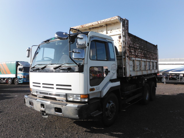 UDトラックス（日産） ビッグサム 大型 土砂ダンプ U-CD520HND(1110) 1枚目