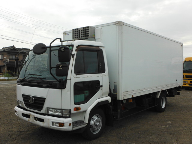 UDトラックス（日産） コンドル 中型 冷蔵冷凍バン PB-MK35A(1097) 3枚目