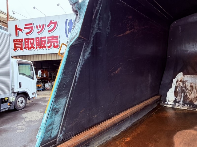 いすゞ エルフ 小型 塵芥車（プレス式） SKG-NPR85YN(111375) 30枚目